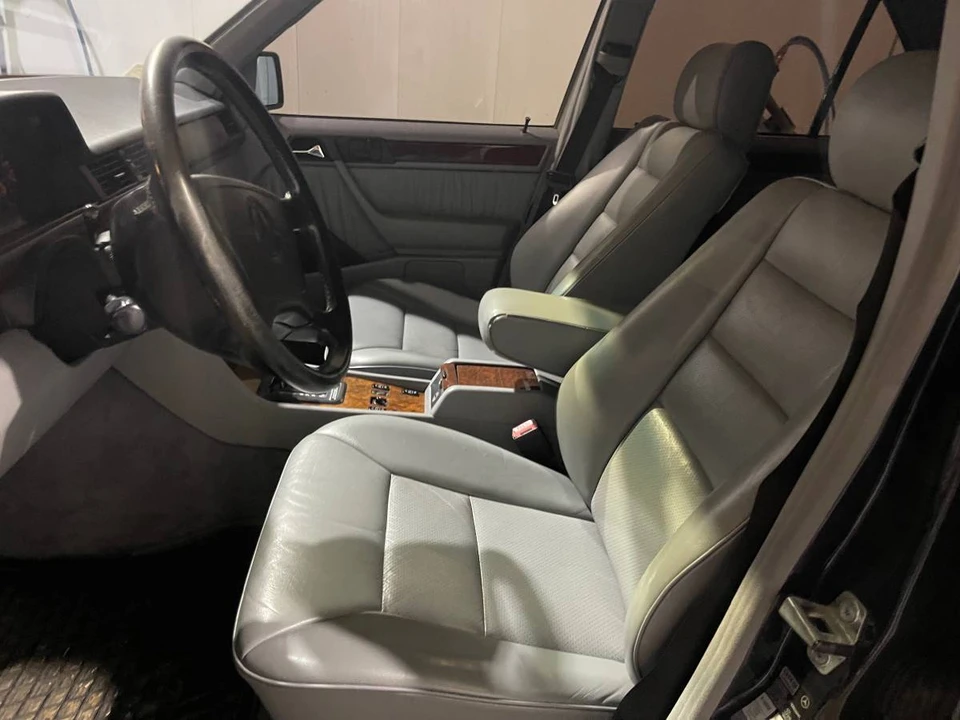 1992 Mercedes-Benz W124 E-Class - Image 22 of 24