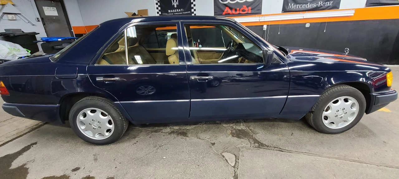 1992 Mercedes-Benz W124 E-Class - Image 28 of 31
