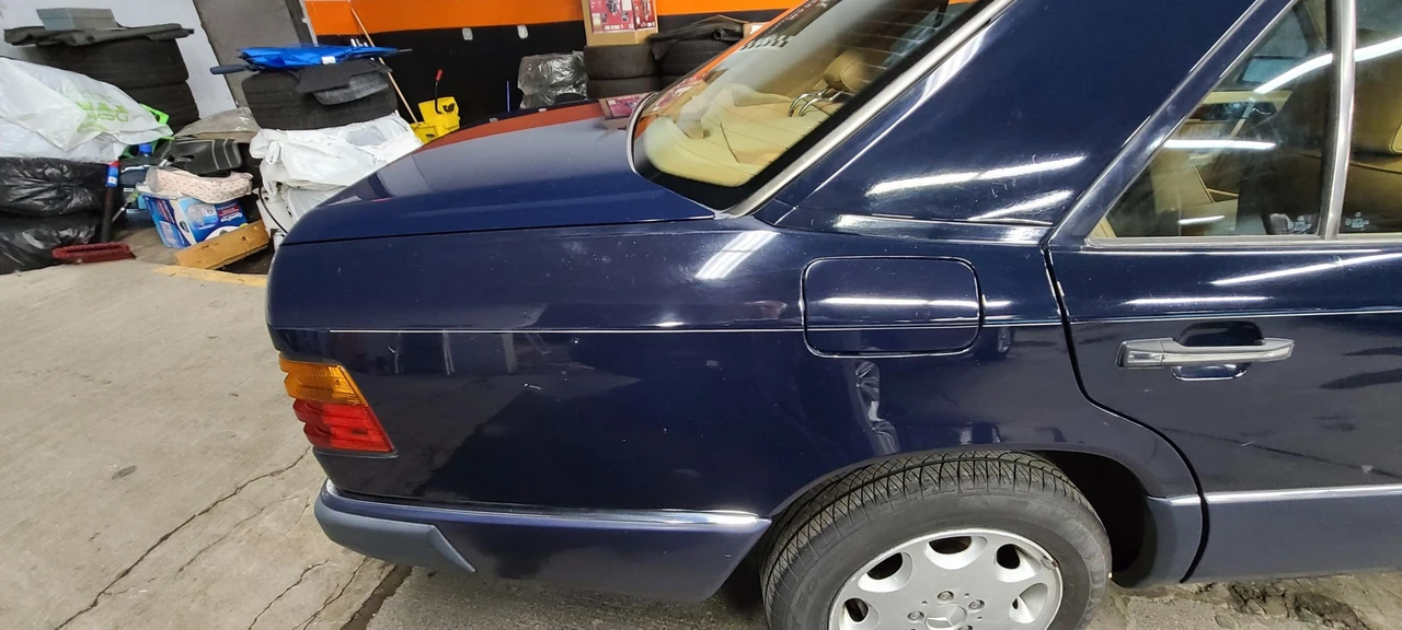 1992 Mercedes-Benz W124 E-Class - Image 29 of 31