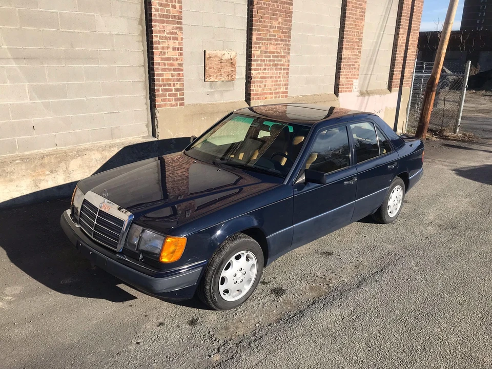 1992 Mercedes-Benz W124 E-Class - Image 3 of 31