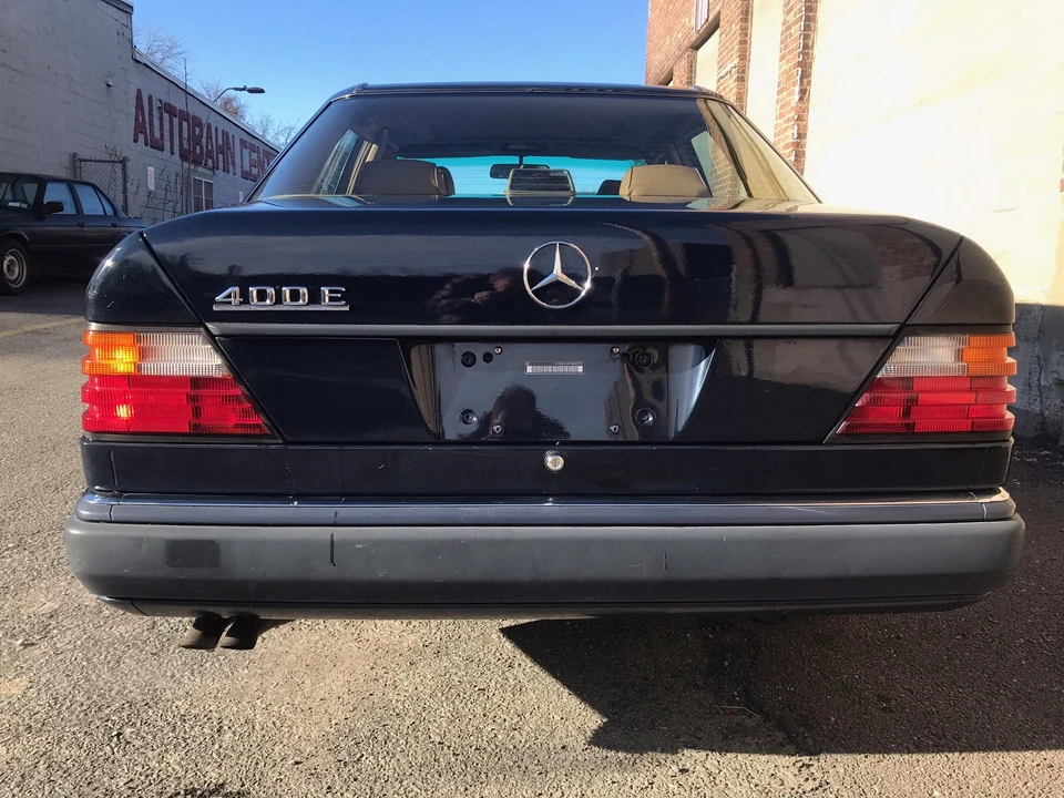 1992 Mercedes-Benz W124 E-Class - Image 8 of 31
