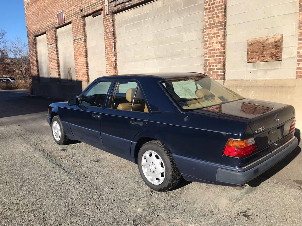 1992 Mercedes-Benz W124 E-Class - Image 6 of 31