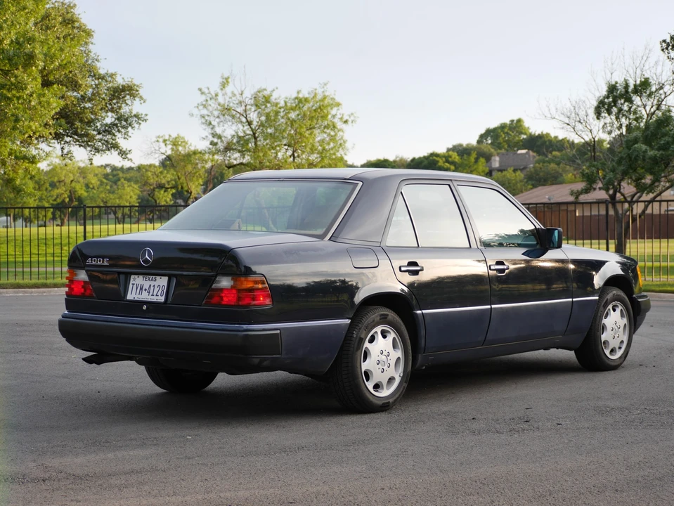 1992 Mercedes-Benz W124 E-Class - Image 17 of 31