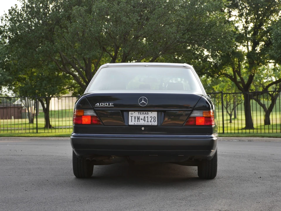 1992 Mercedes-Benz W124 E-Class - Image 19 of 31