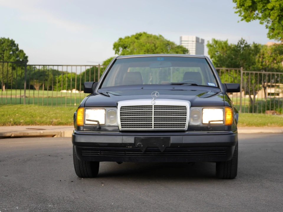 1992 Mercedes-Benz W124 E-Class - Image 7 of 31