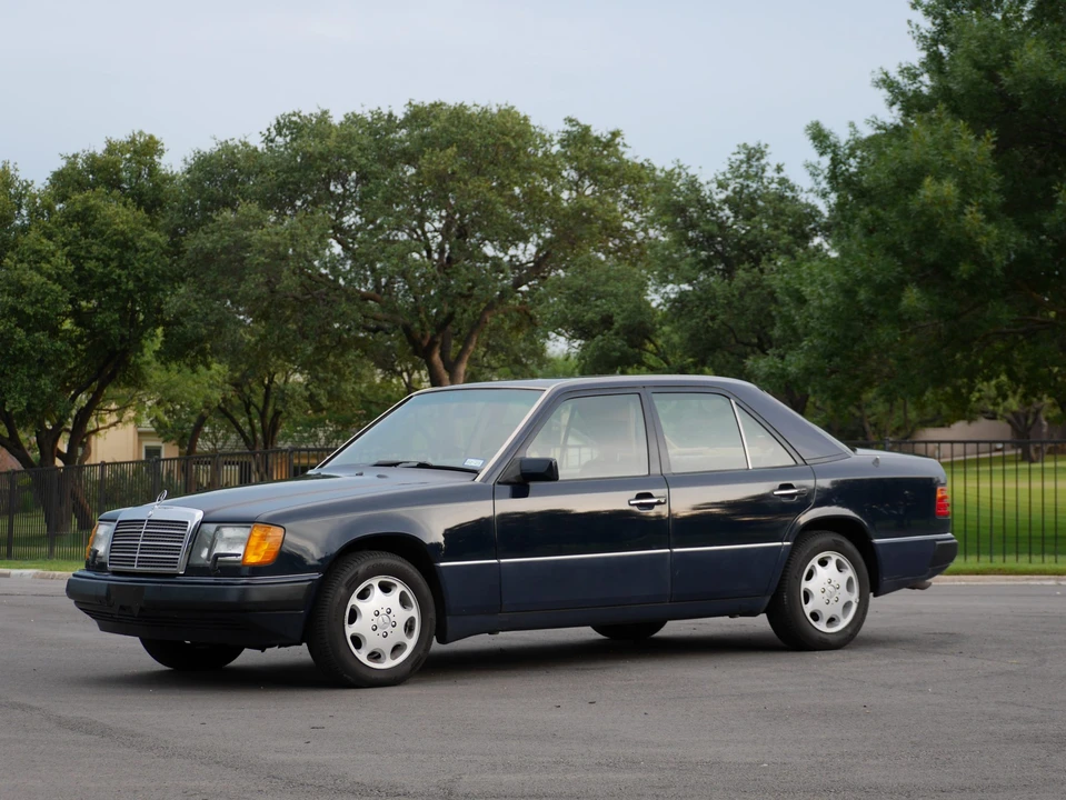 1992 Mercedes-Benz W124 E-Class - Image 24 of 31