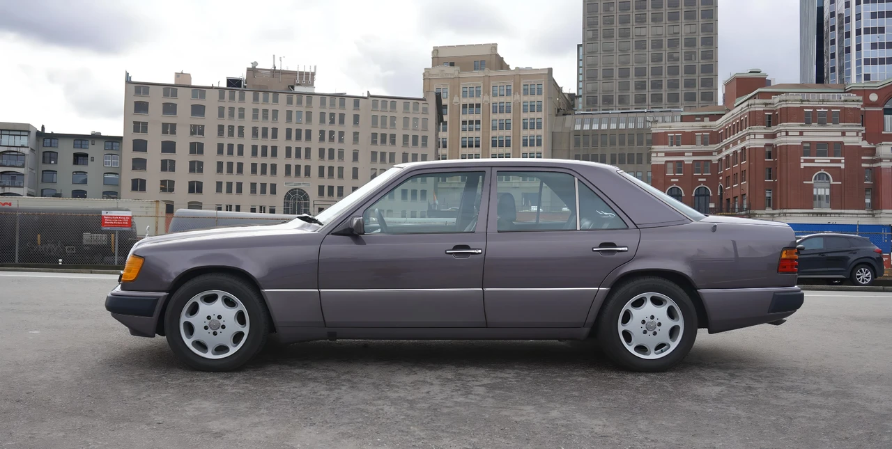 1992 Mercedes-Benz W124 E-Class - Image 15 of 31