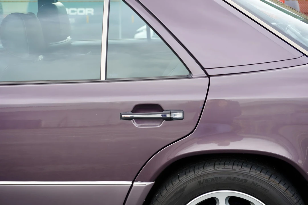 1992 Mercedes-Benz W124 E-Class - Image 27 of 31