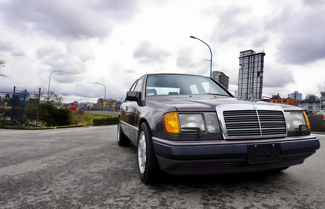 1992 Mercedes-Benz W124 E-Class - Image 2 of 31