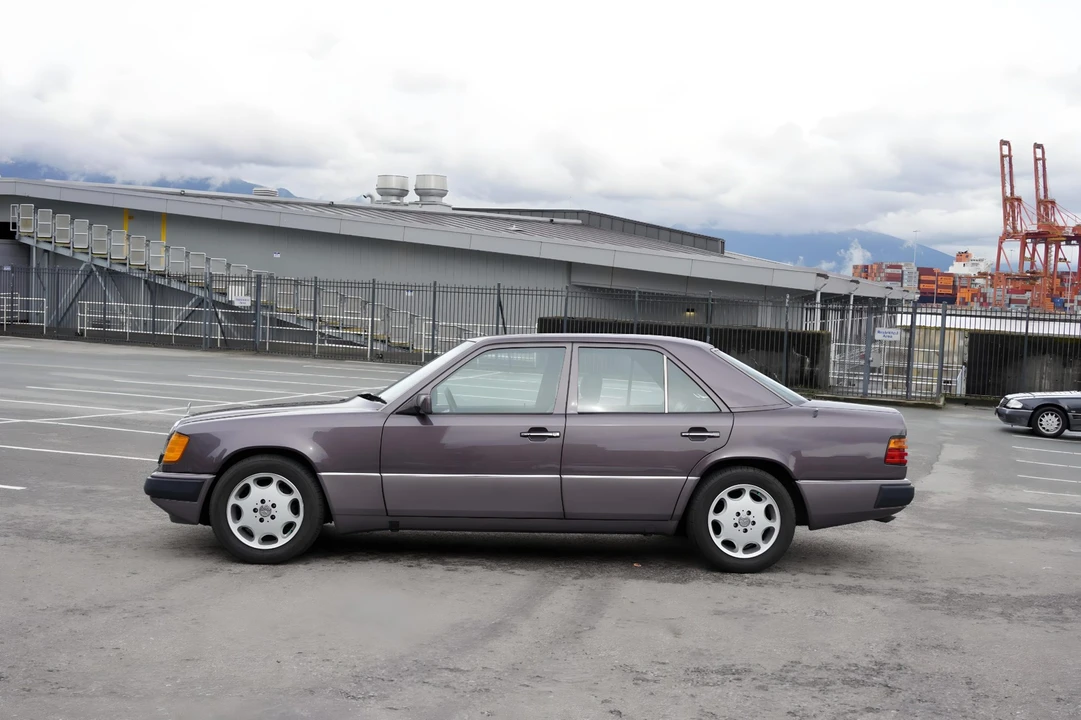 1992 Mercedes-Benz W124 E-Class - Image 17 of 31