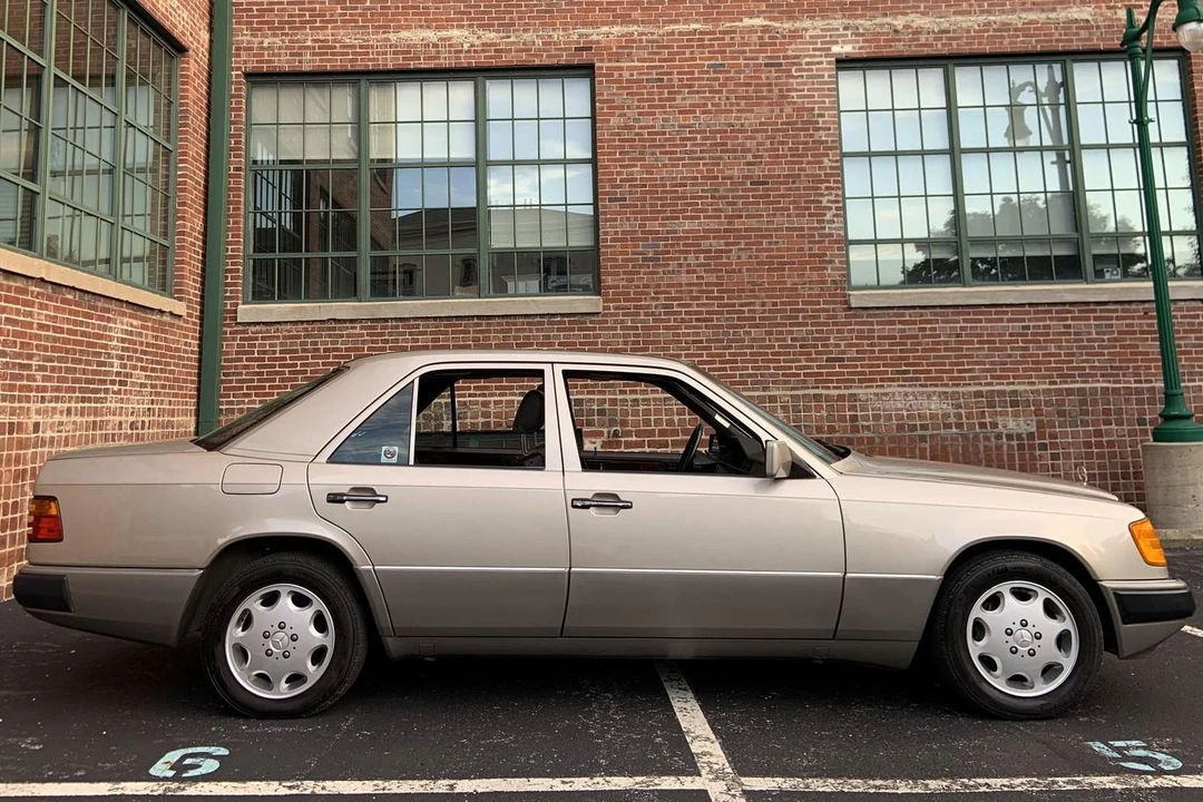 1992 Mercedes-Benz W124 E-Class - Image 3 of 5