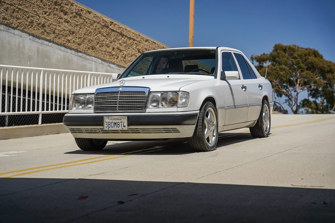 1992 Mercedes-Benz W124 E-Class - Image 11 of 31