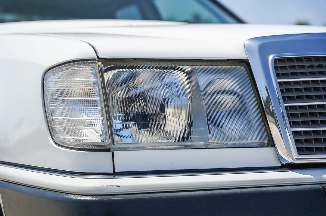 1992 Mercedes-Benz W124 E-Class - Image 26 of 31