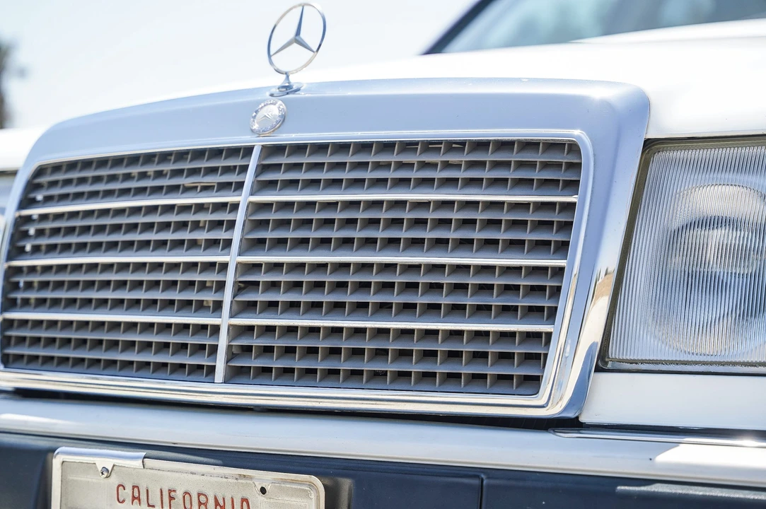 1992 Mercedes-Benz W124 E-Class - Image 28 of 31