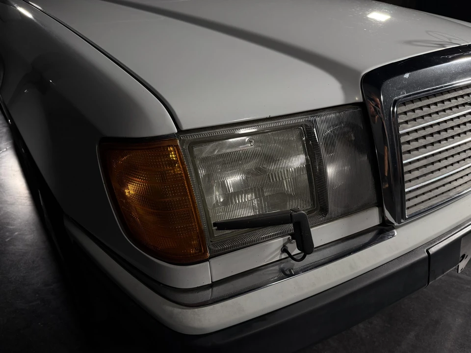 1992 Mercedes-Benz W124 E-Class - Image 14 of 31