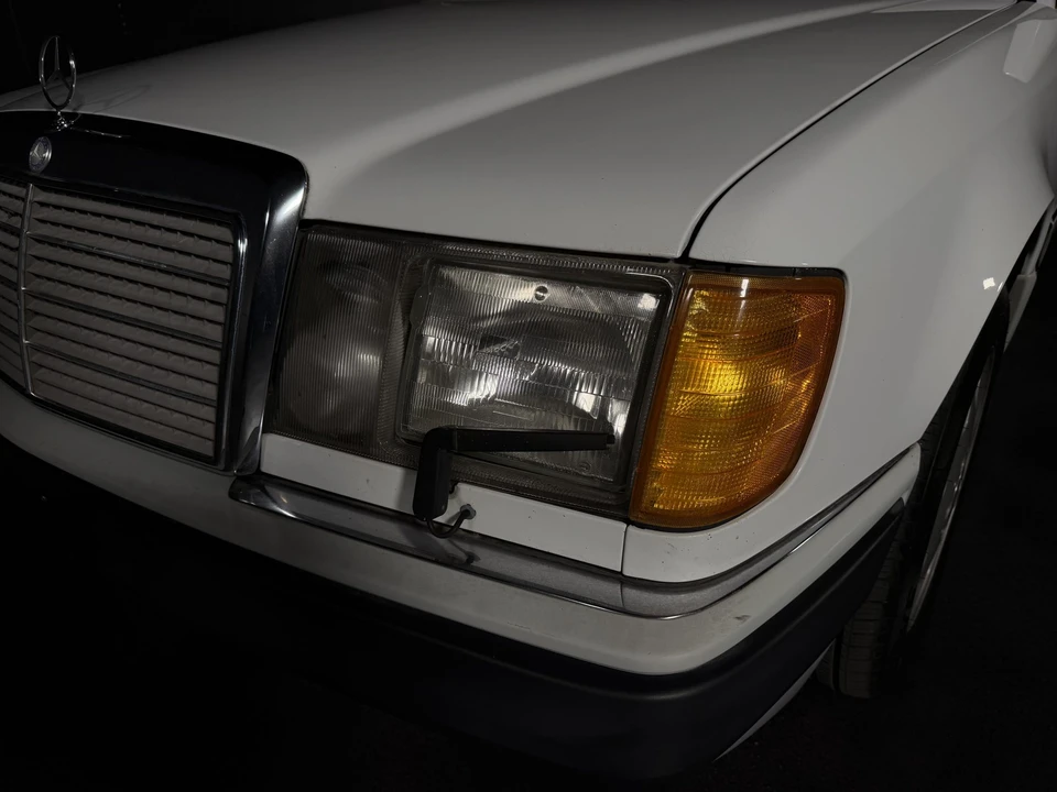 1992 Mercedes-Benz W124 E-Class - Image 15 of 31