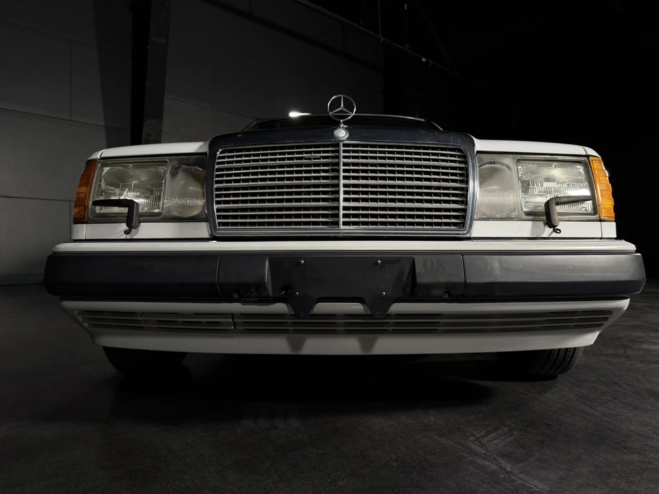1992 Mercedes-Benz W124 E-Class - Image 5 of 31