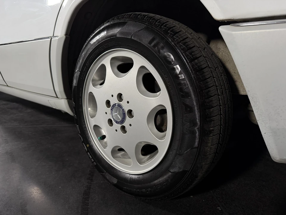 1992 Mercedes-Benz W124 E-Class - Image 31 of 31