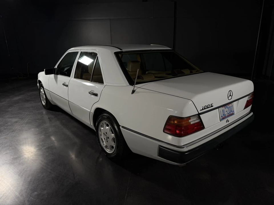 1992 Mercedes-Benz W124 E-Class - Image 10 of 31
