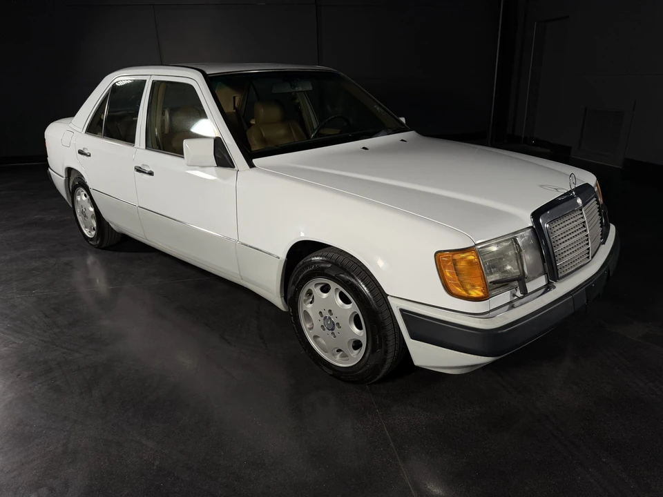 1992 Mercedes-Benz W124 E-Class - Image 6 of 31