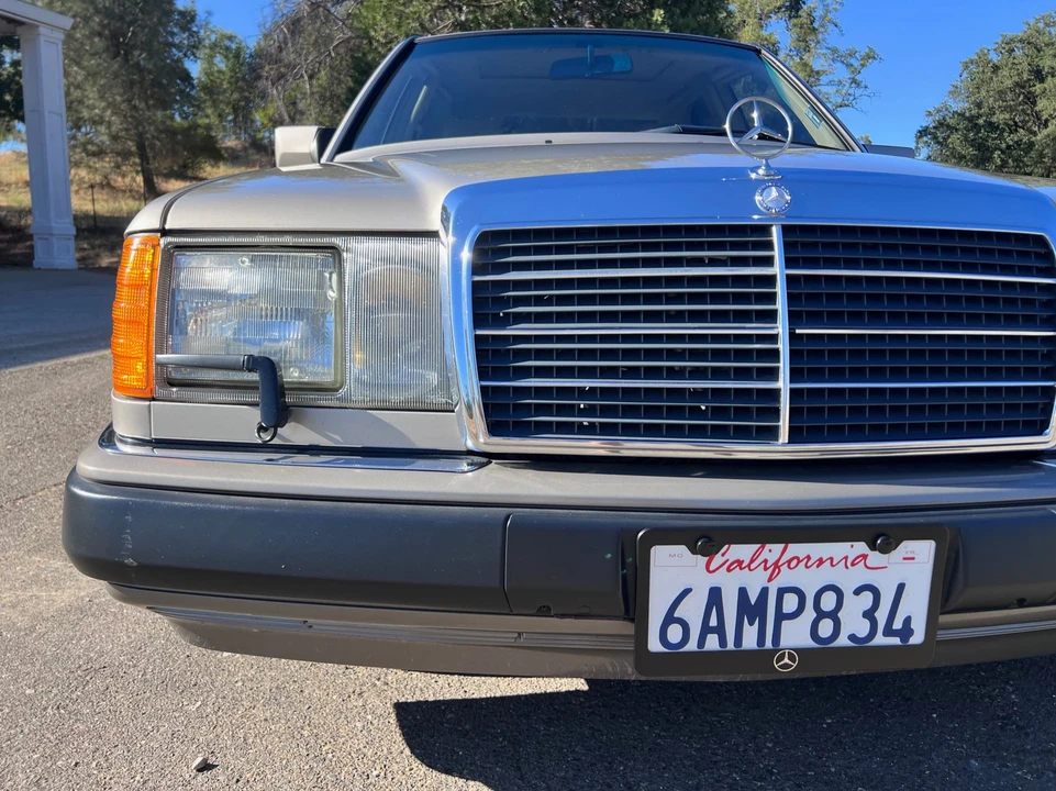1992 Mercedes-Benz W124 E-Class - Image 28 of 31