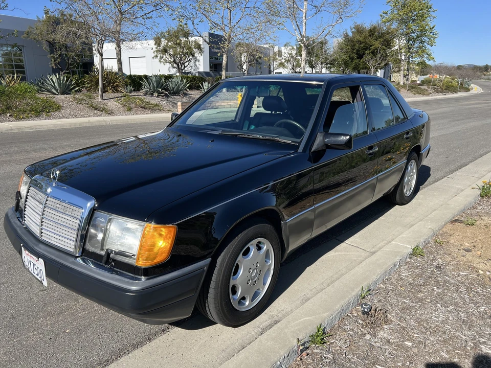 1992 Mercedes-Benz W124 E-Class - Image 3 of 31