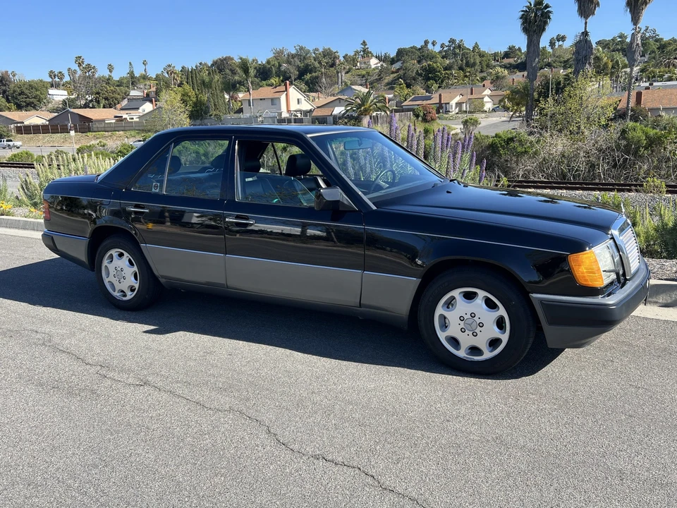 1992 Mercedes-Benz W124 E-Class - Image 7 of 31