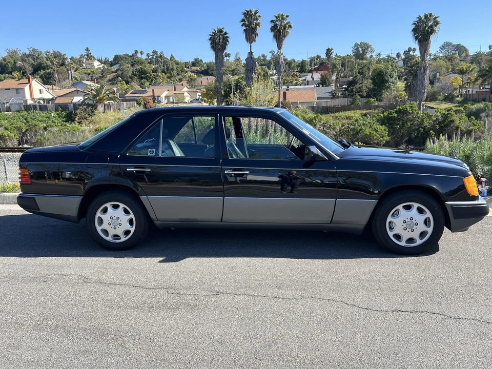 1992 Mercedes-Benz W124 E-Class - Image 8 of 31