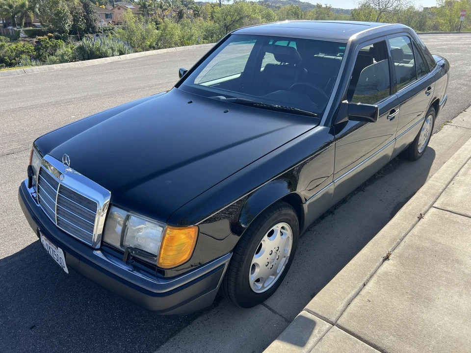 1992 Mercedes-Benz W124 E-Class - Image 20 of 31