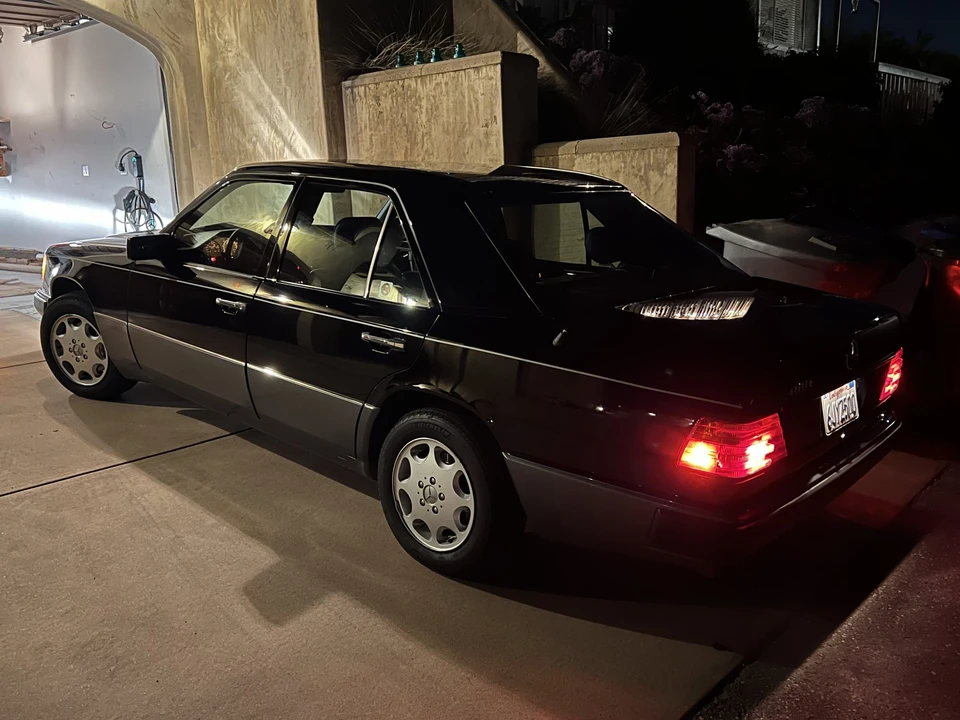 1992 Mercedes-Benz W124 E-Class - Image 30 of 31