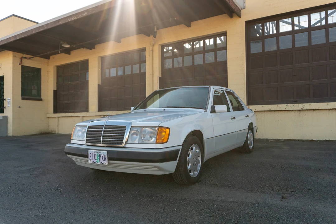 1992 Mercedes-Benz W124 E-Class - Image 13 of 31