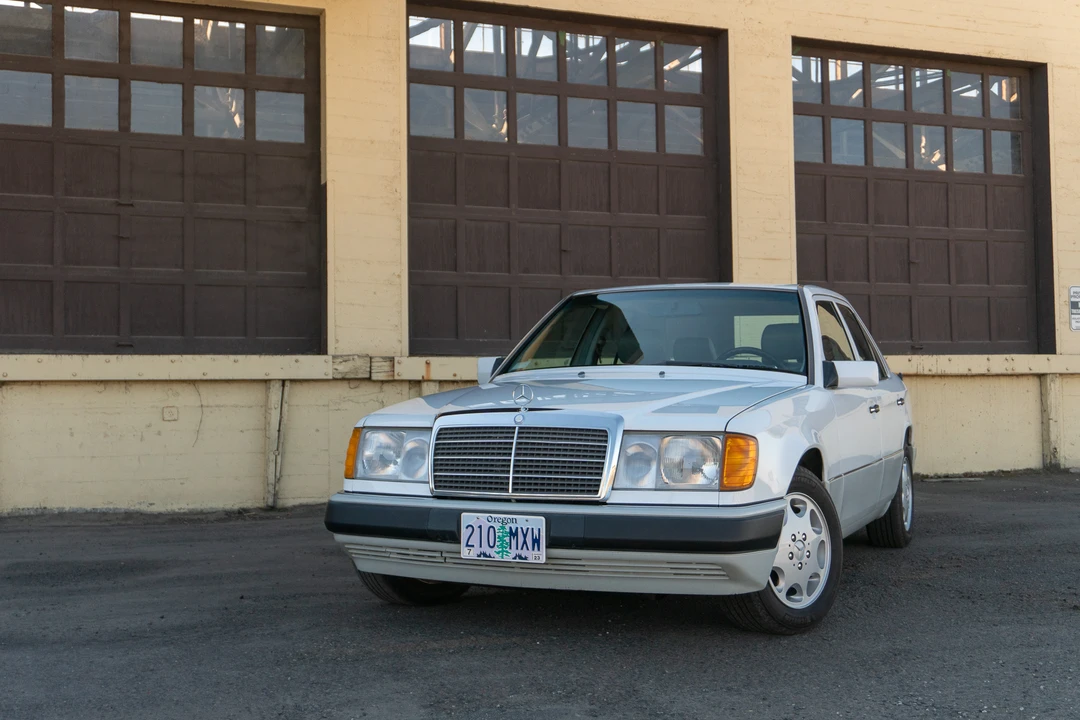 1992 Mercedes-Benz W124 E-Class - Image 9 of 31
