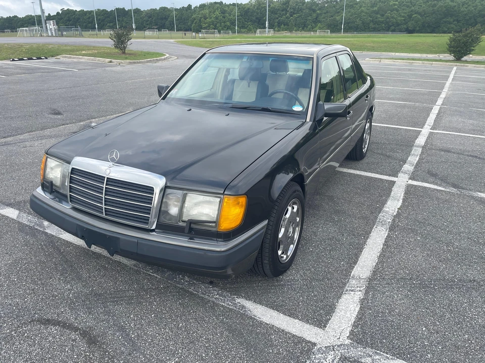 1992 Mercedes-Benz W124 E-Class - Image 7 of 31