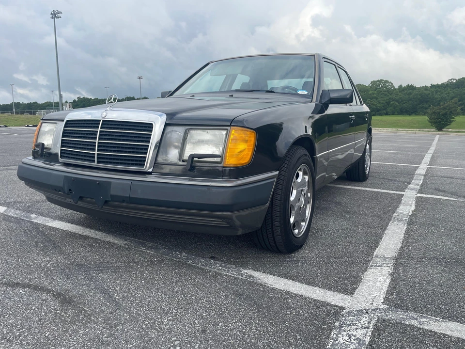 1992 Mercedes-Benz W124 E-Class - Image 8 of 31