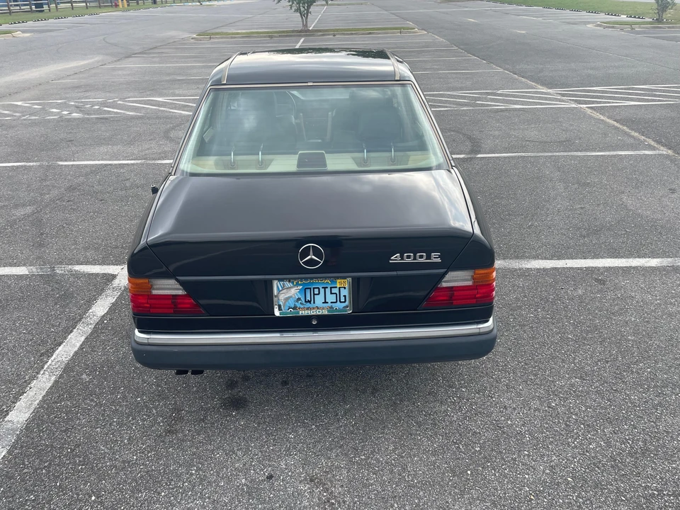 1992 Mercedes-Benz W124 E-Class - Image 12 of 31