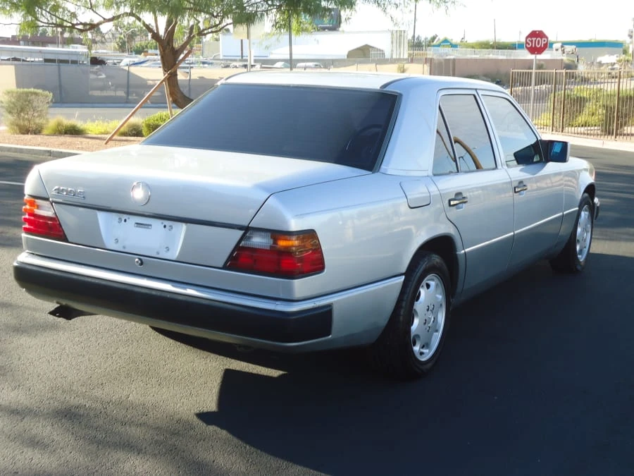 1992 Mercedes-Benz W124 E-Class - Image 2 of 8