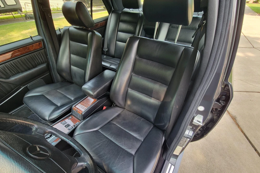 1992 Mercedes-Benz W124 E-Class - Image 26 of 31