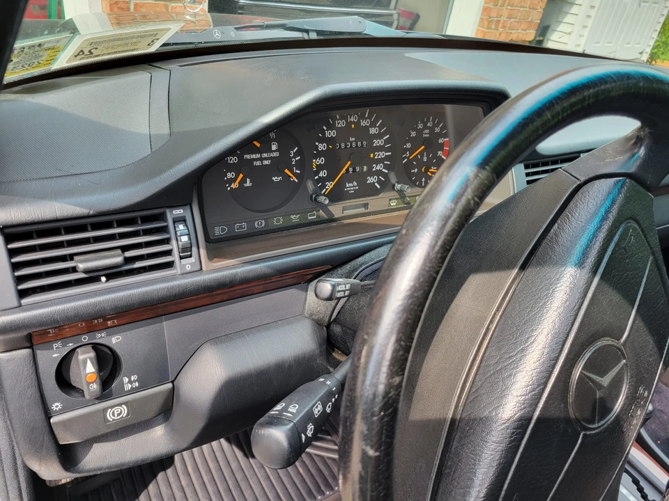 1992 Mercedes-Benz W124 E-Class - Image 21 of 31
