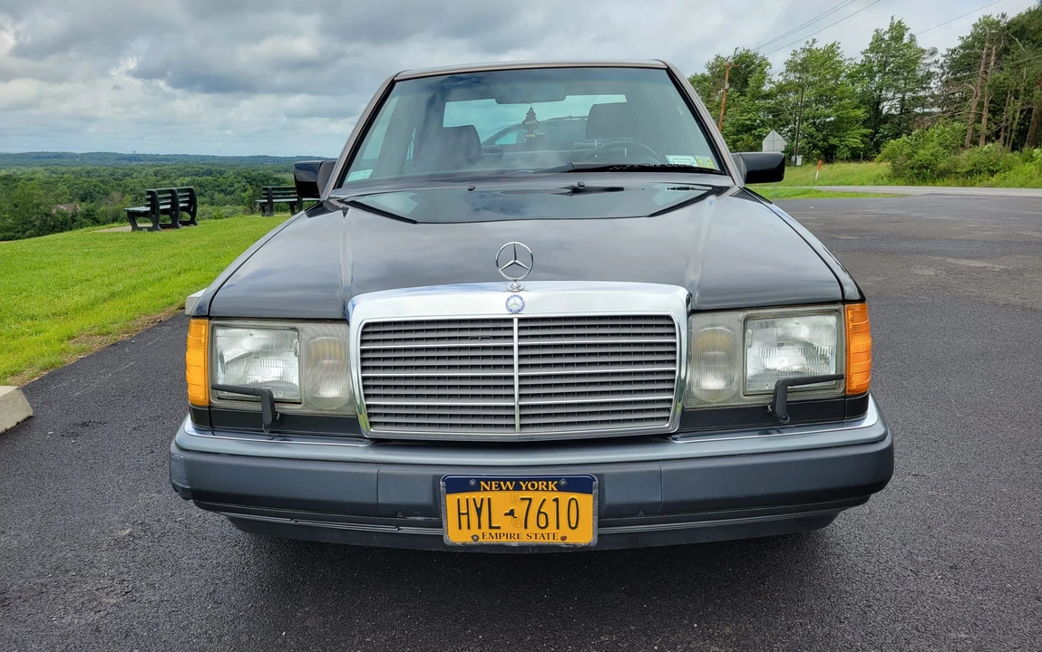 1992 Mercedes-Benz W124 E-Class - Image 9 of 31