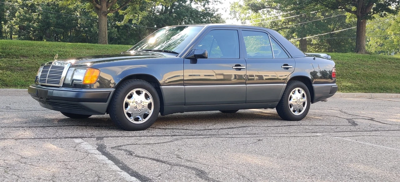 1992 Mercedes-Benz W124 E-Class - Image 7 of 31