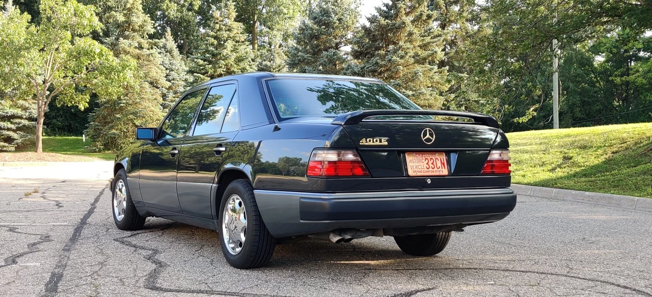 1992 Mercedes-Benz W124 E-Class - Image 13 of 31
