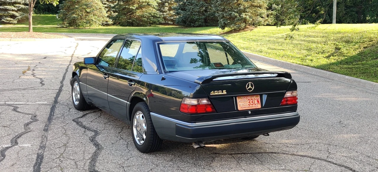 1992 Mercedes-Benz W124 E-Class - Image 14 of 31