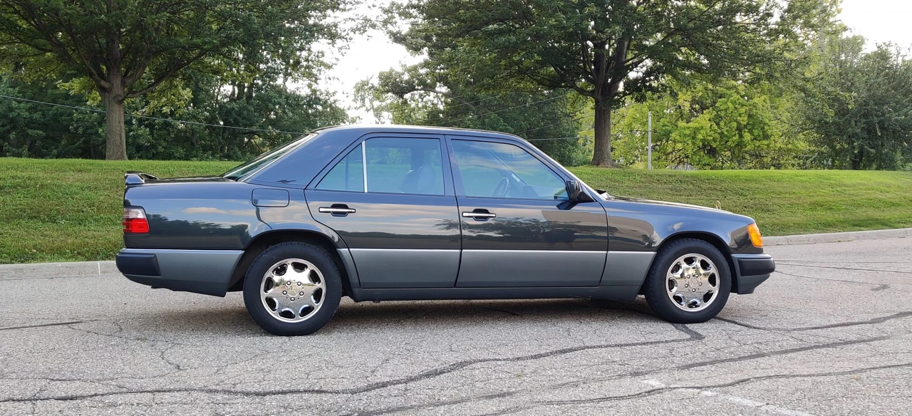 1992 Mercedes-Benz W124 E-Class - Image 27 of 31