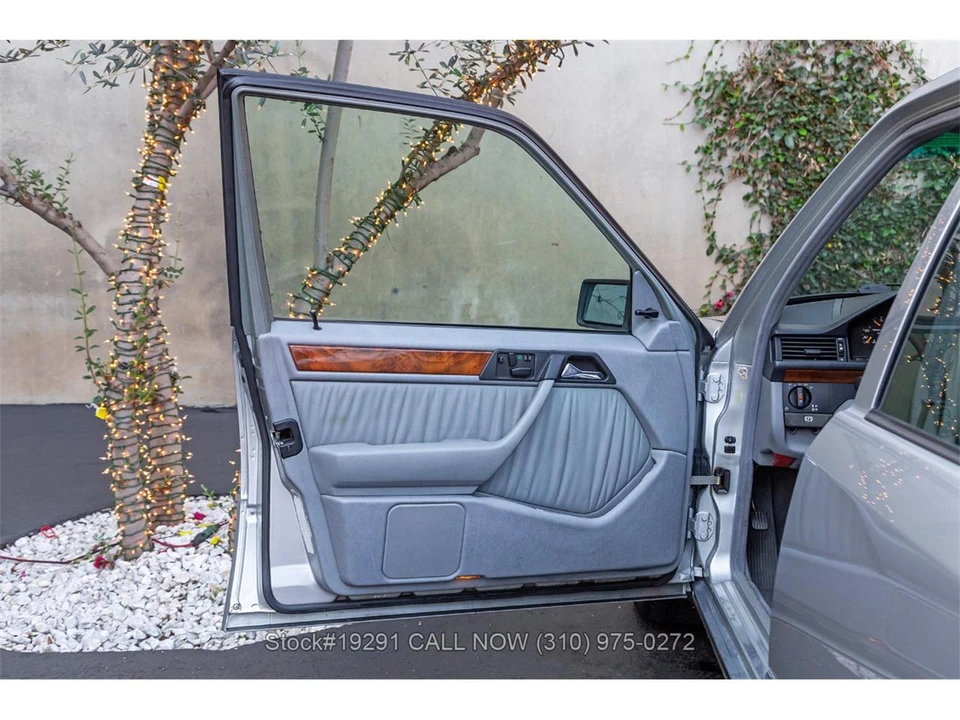 1992 Mercedes-Benz W124 E-Class - Image 15 of 31