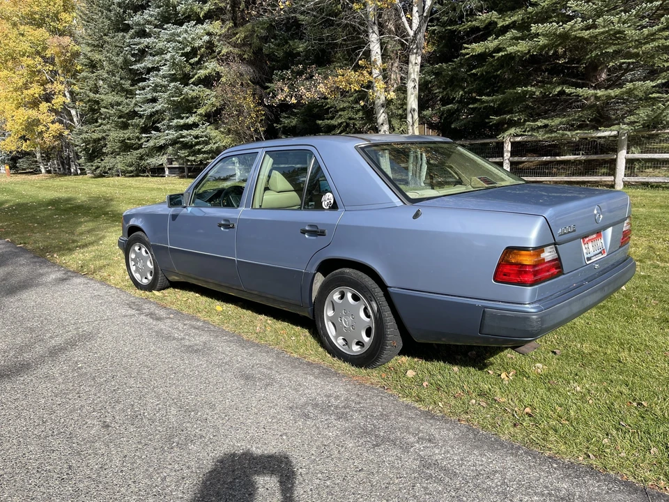 1992 Mercedes-Benz W124 E-Class - Image 12 of 31