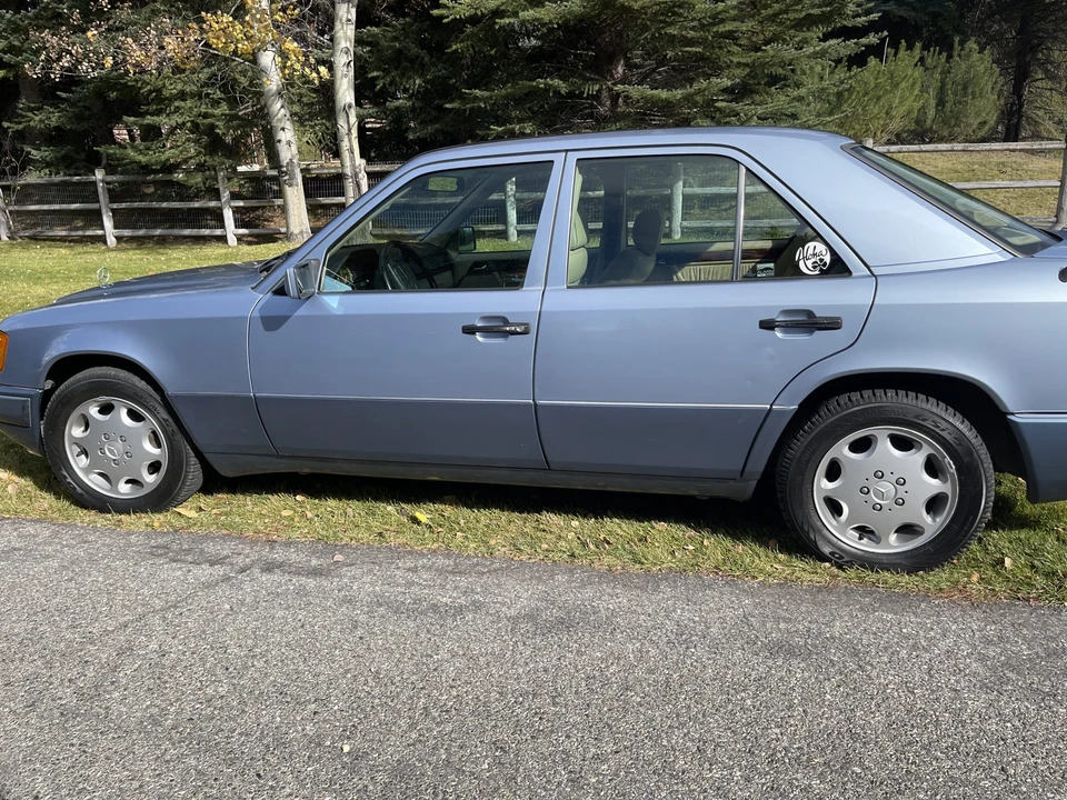1992 Mercedes-Benz W124 E-Class - Image 14 of 31