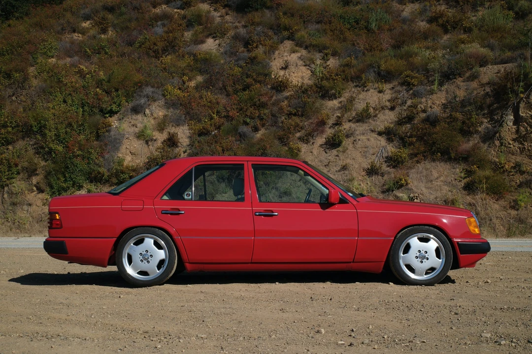 1992 Mercedes-Benz W124 E-Class - Image 14 of 31