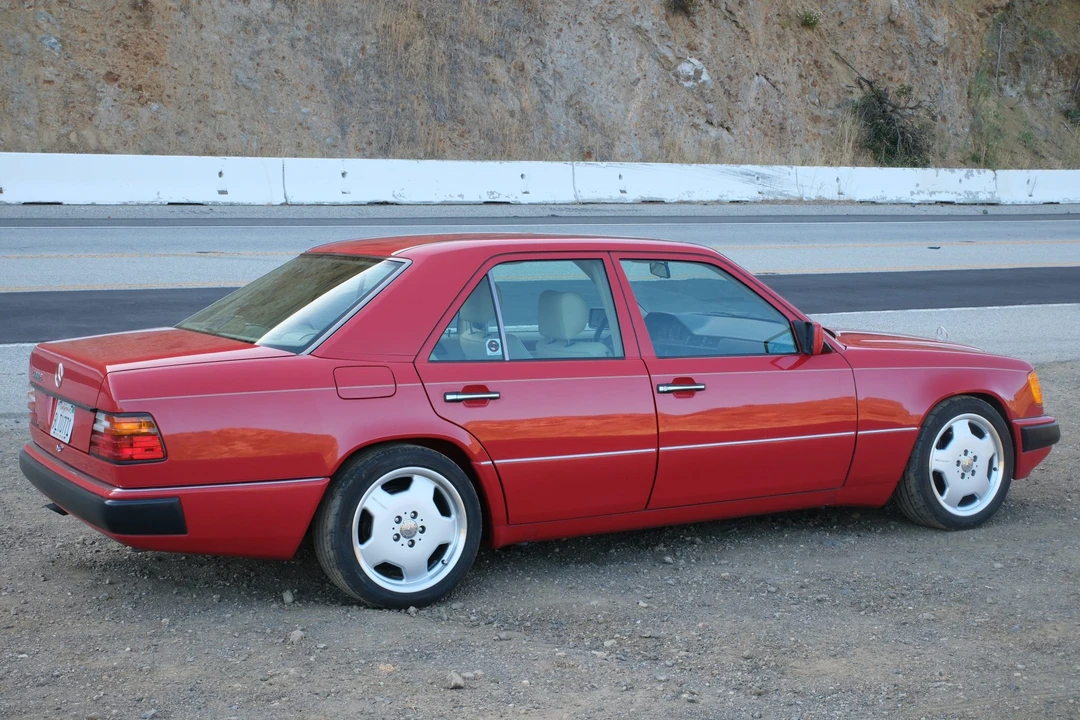 1992 Mercedes-Benz W124 E-Class - Image 16 of 31