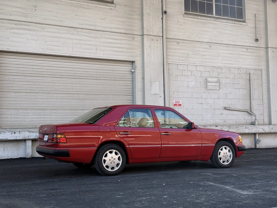 1992 Mercedes-Benz W124 E-Class - Image 19 of 31