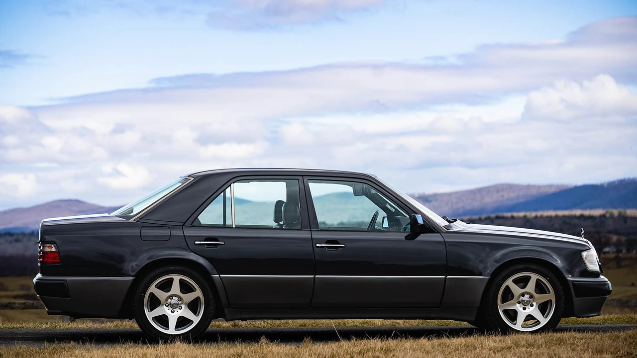 1992 Mercedes-Benz 500E & E500 - Image 17 of 31